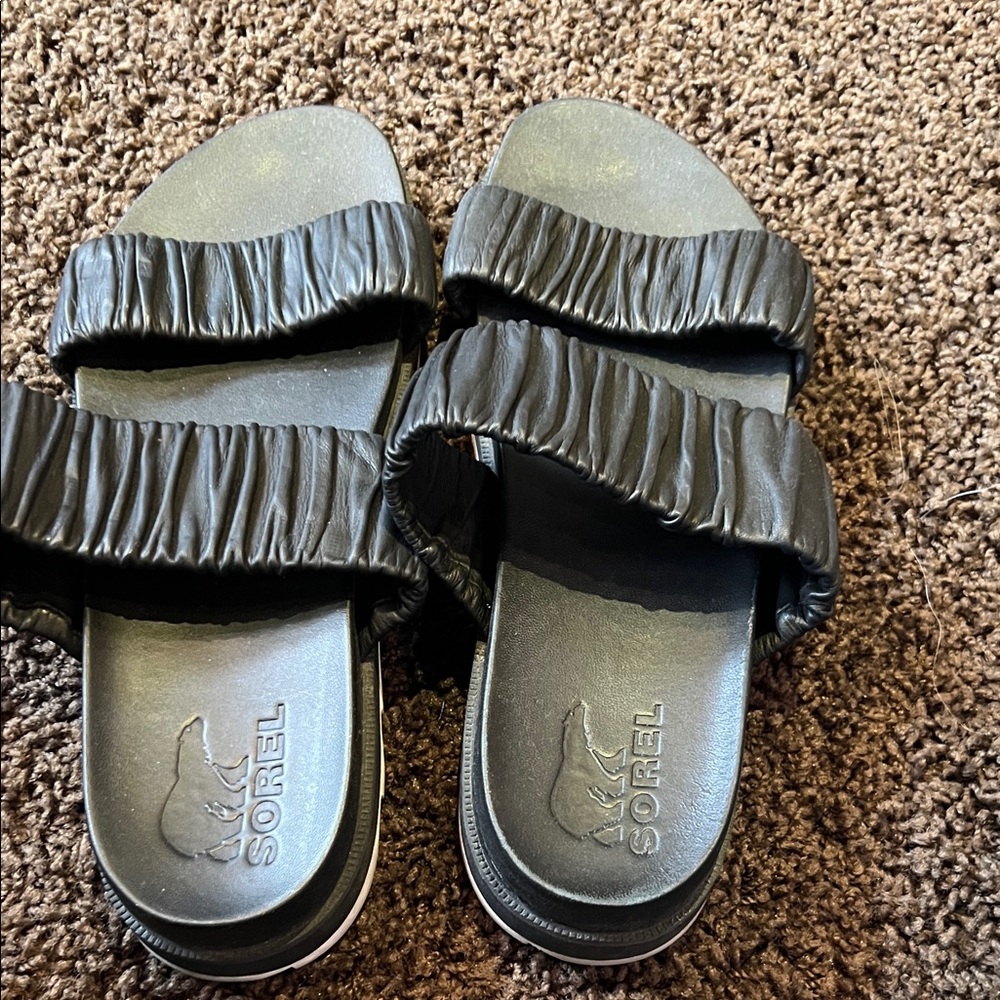 Sorel Black Ruched Strap Sandals
